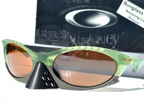 New oakley plantaris matte - new,
