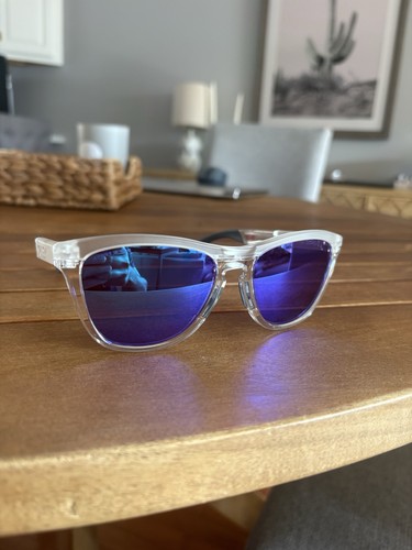 Brand new oakley - brand, frogskin