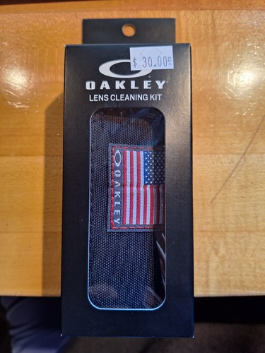 Oakley usa flag lens cleaning - oakley,