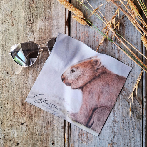 Australian wombat lens cloth - lens,