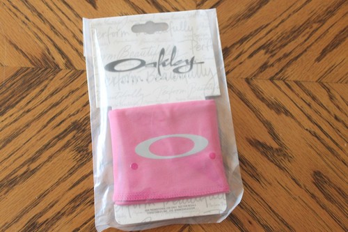 New oakley lens cleaner key - new,