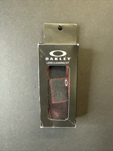 Oakley eyeglass cleaning kit - oakley,